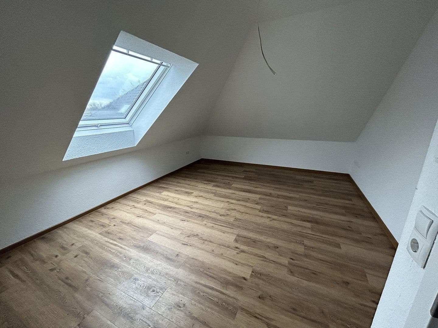 Pronájem domu 128 m², pozemek 330 m², II.Hüllenweg 20 a, Barßel, Dolní Sasko Pronájem domu 128 m², pozemek 330 m², II.Hüllenweg 20 a, Barßel, Dolní Sasko