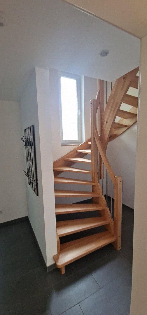 Pronájem domu 145 m², pozemek 150 m², Weydemeyerstr 180a, Chemnitz, Sasko Pronájem domu 145 m², pozemek 150 m², Weydemeyerstr 180a, Chemnitz, Sasko
