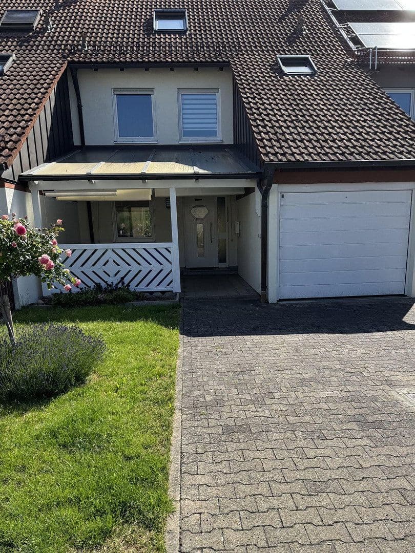 Pronájem domu 124 m², pozemek 239 m², Nördlingen, Bavorsko Pronájem domu 124 m², pozemek 239 m², Nördlingen, Bavorsko