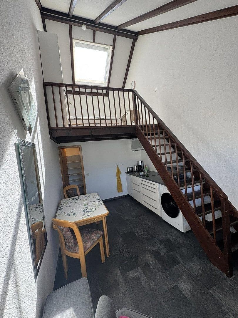 Pronájem bytu 1+1 24 m², Köln, Severní Porýní-Vestfálsko Pronájem bytu 1+1 24 m², Köln, Severní Porýní-Vestfálsko