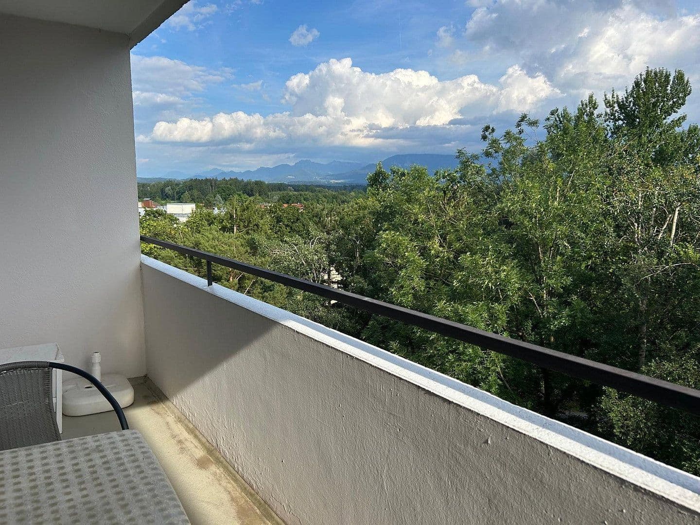 Pronájem bytu 1+1 29 m², Isarstrasse 8, Rosenheim, Bavorsko Pronájem bytu 1+1 29 m², Isarstrasse 8, Rosenheim, Bavorsko