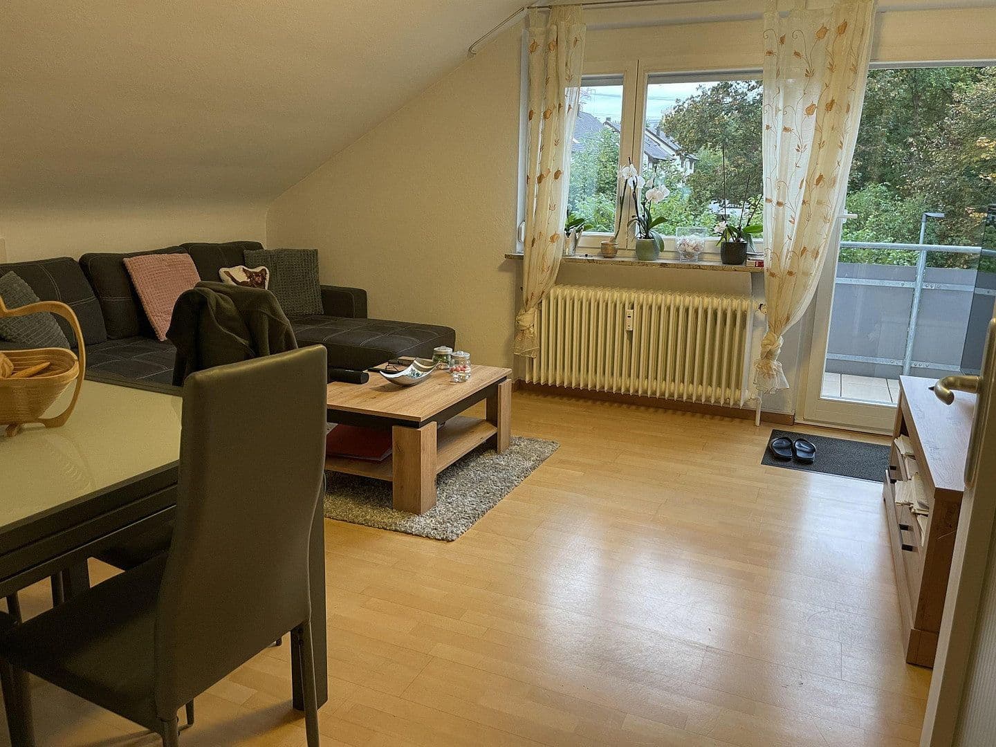 Pronájem bytu 2+1 44 m², Eckgartenstraße 24, Remseck am Neckar, Bádensko-Württembersko Pronájem bytu 2+1 44 m², Eckgartenstraße 24, Remseck am Neckar, Bádensko-Württembersko