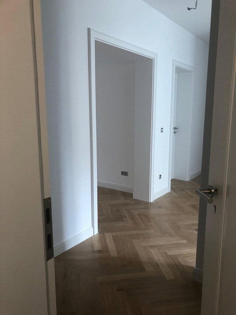 Pronájem bytu 3+1 75 m², Schwarzwaldstr. 4, Mannheim OT Lindenhof, Bádensko-Württembersko Pronájem bytu 3+1 75 m², Schwarzwaldstr. 4, Mannheim OT Lindenhof, Bádensko-Württembersko