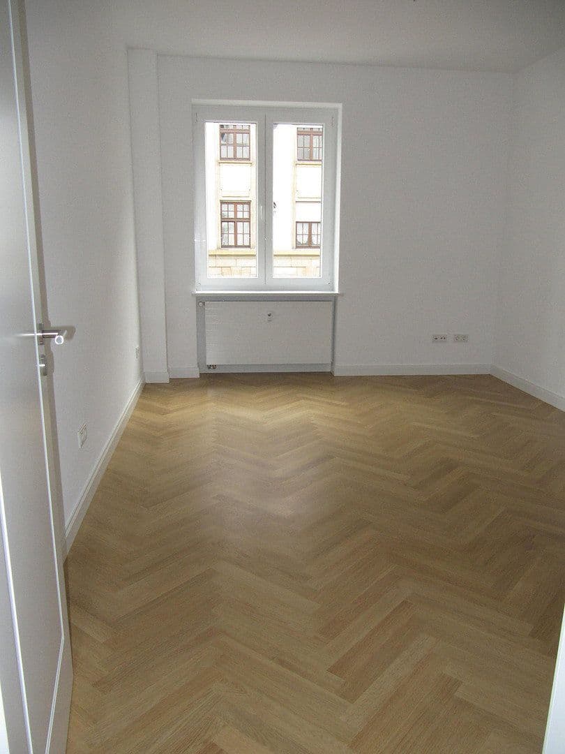 Pronájem bytu 3+1 75 m², Schwarzwaldstr. 4, Mannheim OT Lindenhof, Bádensko-Württembersko Pronájem bytu 3+1 75 m², Schwarzwaldstr. 4, Mannheim OT Lindenhof, Bádensko-Württembersko