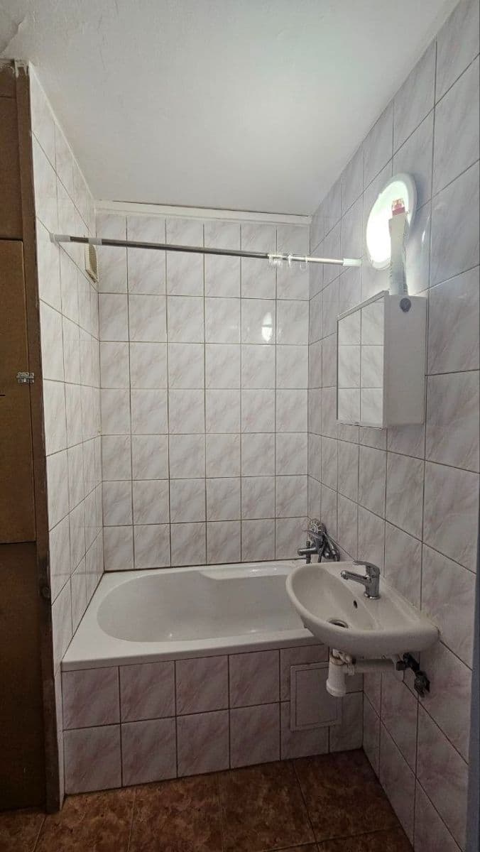 Prodej bytu 2+kk 39 m², Horská, Tanvald, Liberecký kraj Prodej bytu 2+kk 39 m², Horská, Tanvald, Liberecký kraj