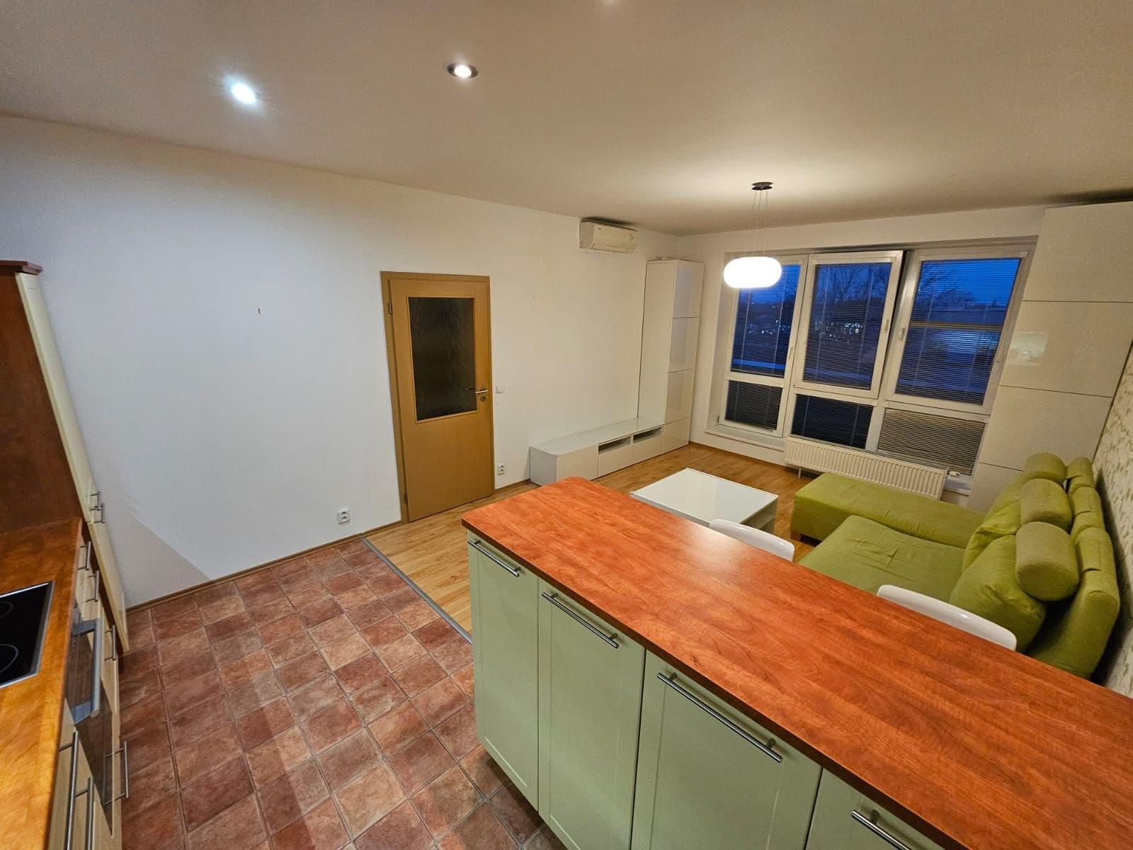 Pronájem bytu 2+kk 59 m², Blažovická, Brno, Jihomoravský kraj Pronájem bytu 2+kk 59 m², Blažovická, Brno, Jihomoravský kraj