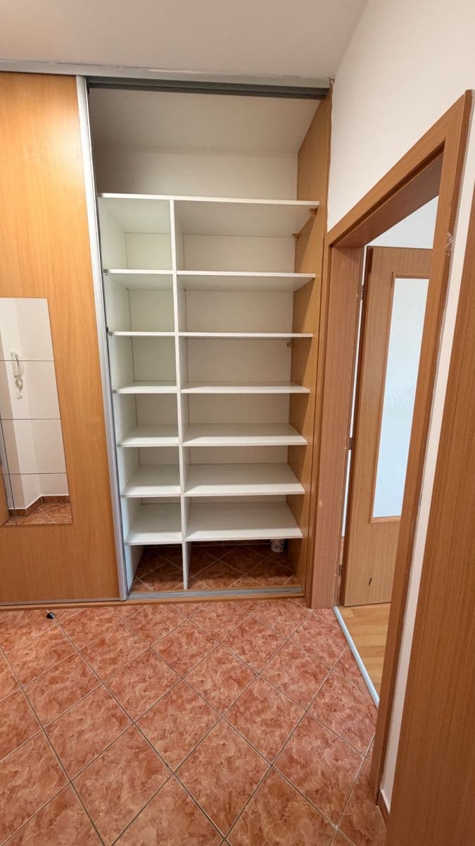Pronájem bytu 1+kk 35 m², Sicherova, Praha, Praha Pronájem bytu 1+kk 35 m², Sicherova, Praha, Praha