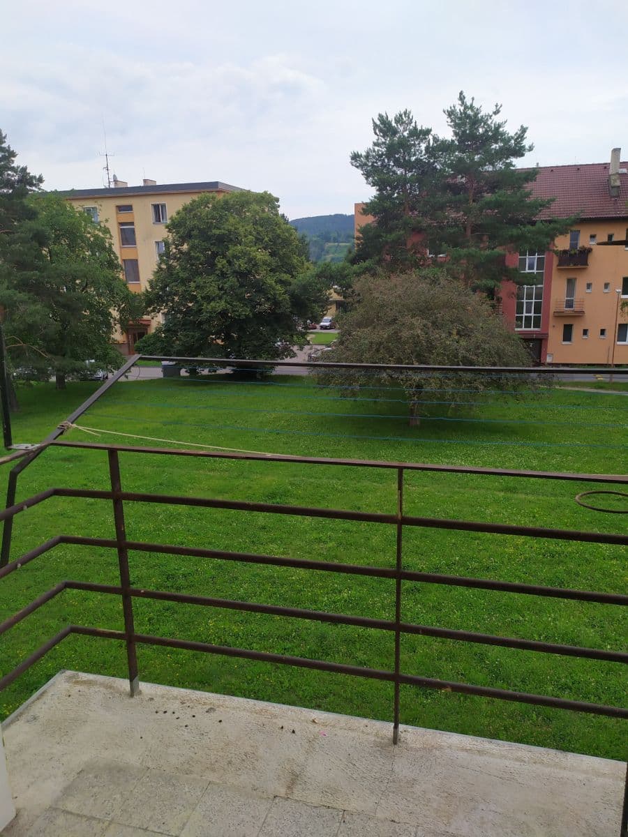 Pronájem bytu 3+kk 77 m², Kpt. Jaroše, Beroun, Středočeský kraj Pronájem bytu 3+kk 77 m², Kpt. Jaroše, Beroun, Středočeský kraj