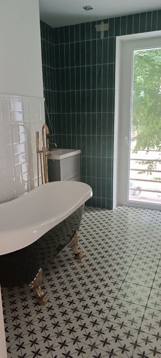 Pronájem bytu 3+kk 77 m², Kpt. Jaroše, Beroun, Středočeský kraj Pronájem bytu 3+kk 77 m², Kpt. Jaroše, Beroun, Středočeský kraj