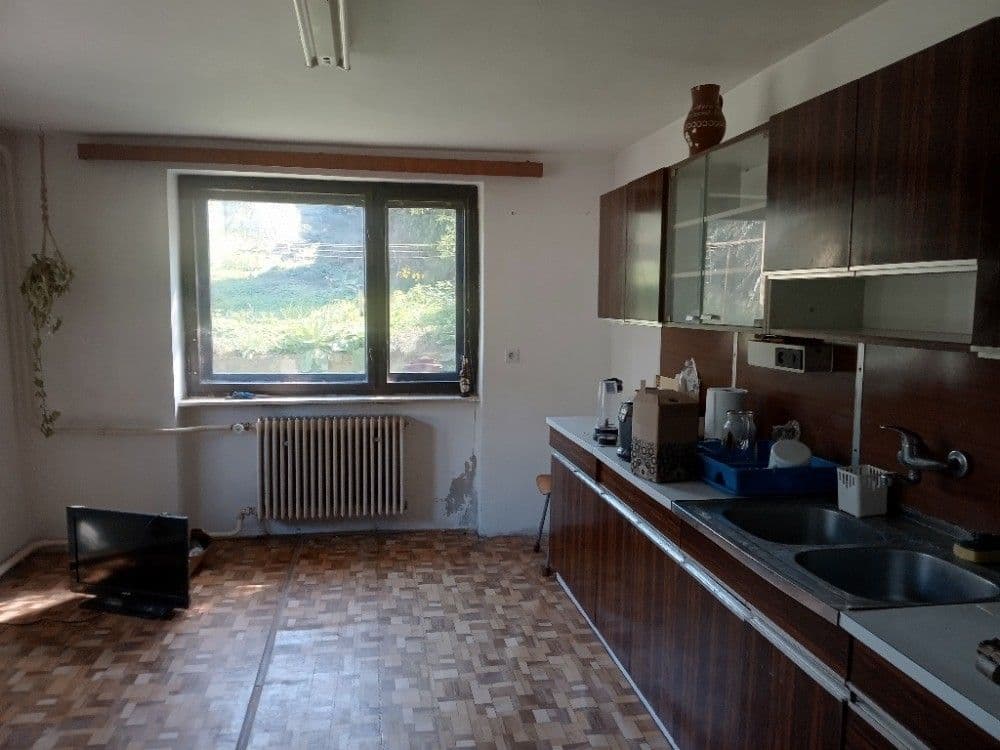 Prodej domu 180 m², pozemek 1.112 m², Rataje, Zlínský kraj Prodej domu 180 m², pozemek 1.112 m², Rataje, Zlínský kraj