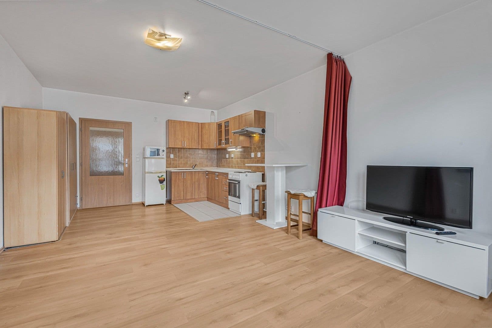 Pronájem bytu 1+kk 34 m², Jana Přibíka, Praha, Praha Pronájem bytu 1+kk 34 m², Jana Přibíka, Praha, Praha