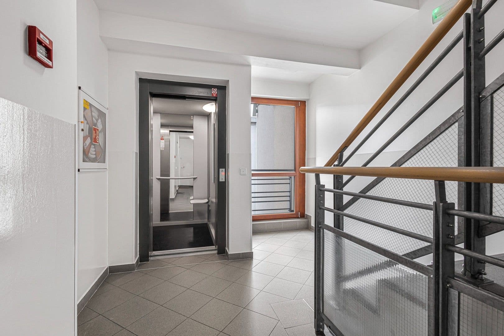 Pronájem bytu 1+kk 34 m², Jana Přibíka, Praha, Praha Pronájem bytu 1+kk 34 m², Jana Přibíka, Praha, Praha