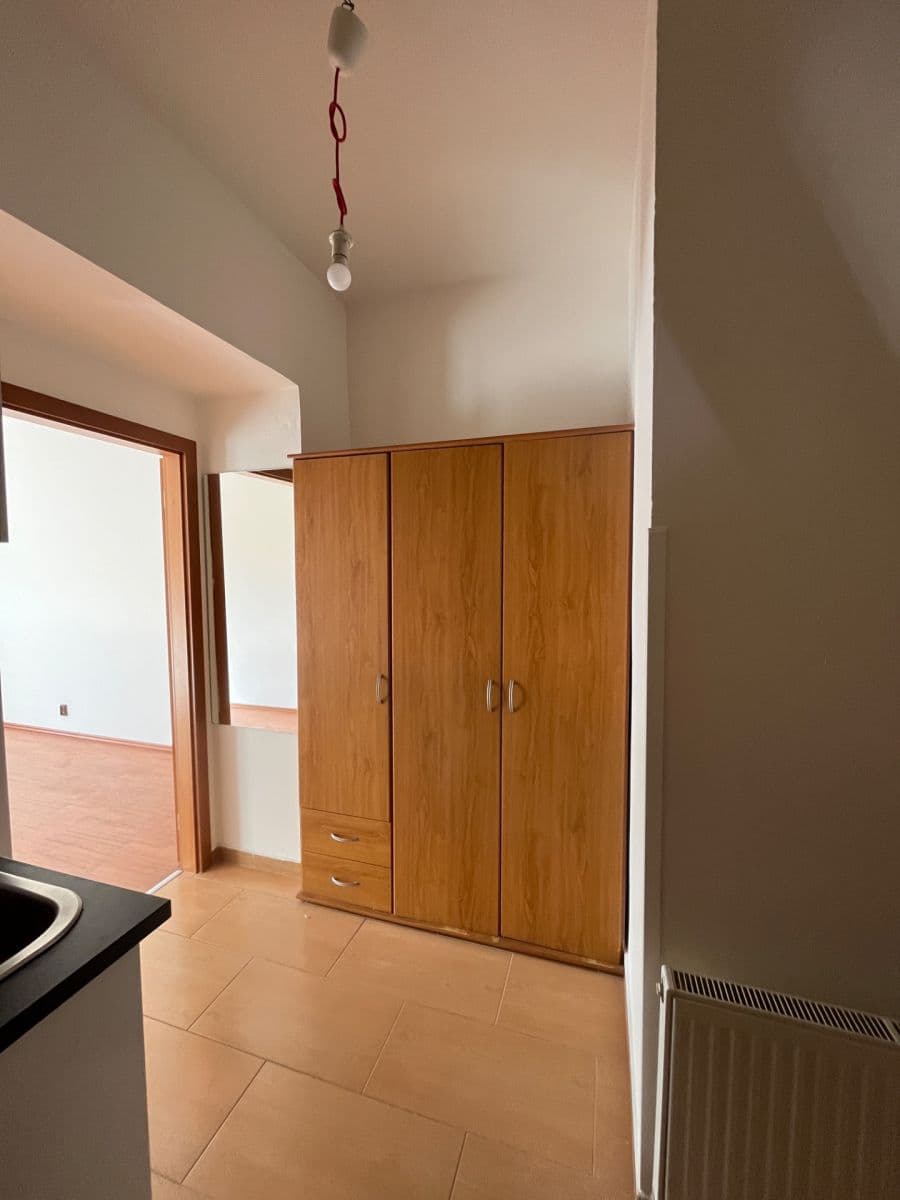 Pronájem bytu 1+1 30 m², U Svobodárny, Praha, Praha Pronájem bytu 1+1 30 m², U Svobodárny, Praha, Praha