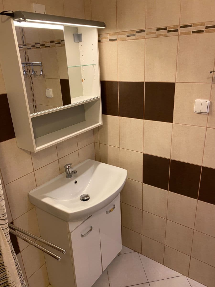 Pronájem bytu 2+kk 67 m², Pobřežní, Praha, Praha Pronájem bytu 2+kk 67 m², Pobřežní, Praha, Praha