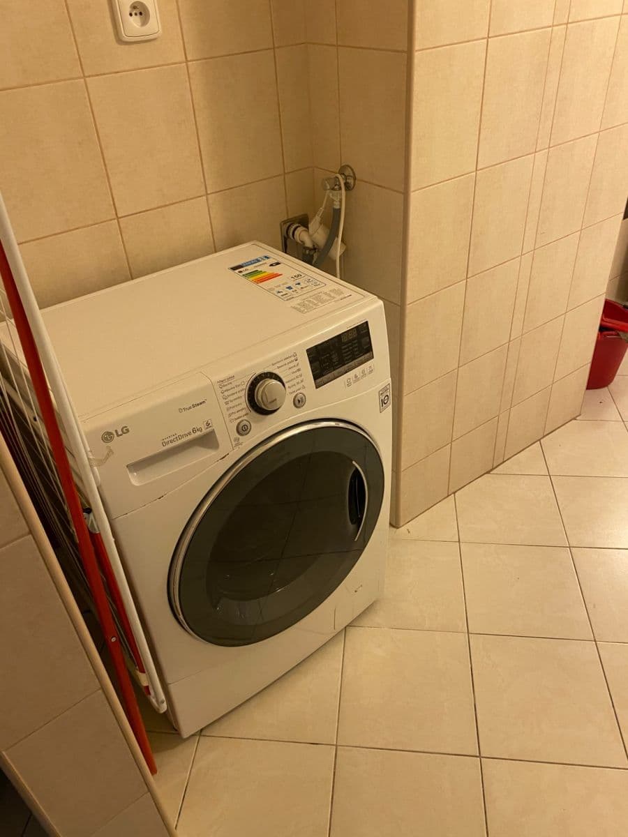 Pronájem bytu 2+kk 67 m², Pobřežní, Praha, Praha Pronájem bytu 2+kk 67 m², Pobřežní, Praha, Praha
