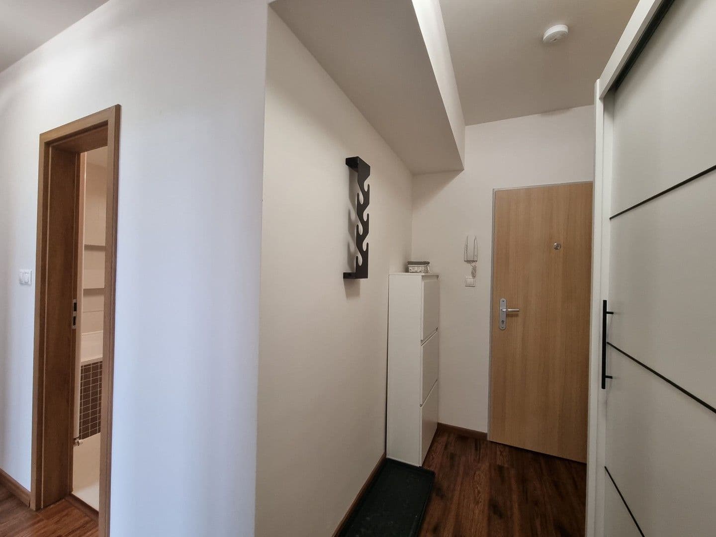 Pronájem bytu 3+kk 54 m², V Honech, Klecany, Středočeský kraj Pronájem bytu 3+kk 54 m², V Honech, Klecany, Středočeský kraj