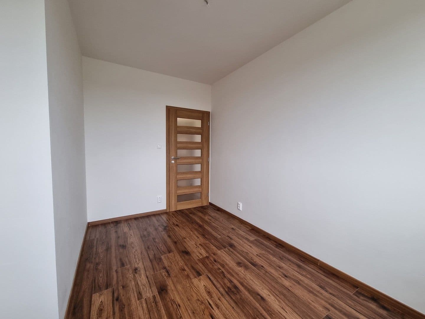 Pronájem bytu 3+kk 54 m², V Honech, Klecany, Středočeský kraj Pronájem bytu 3+kk 54 m², V Honech, Klecany, Středočeský kraj