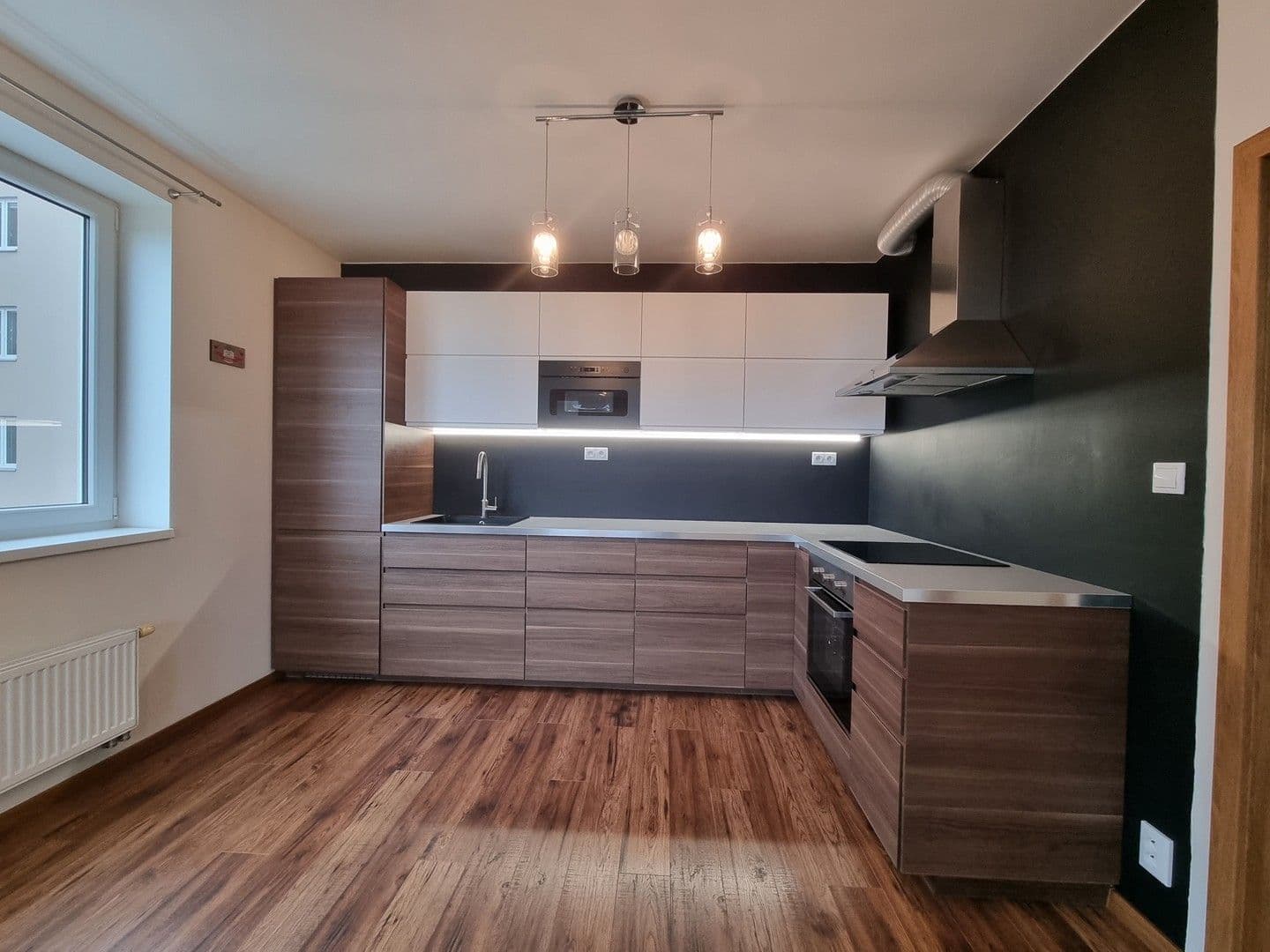 Pronájem bytu 3+kk 54 m², V Honech, Klecany, Středočeský kraj Pronájem bytu 3+kk 54 m², V Honech, Klecany, Středočeský kraj
