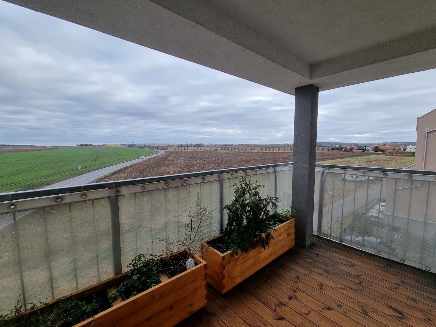 Pronájem bytu 3+kk 54 m², V Honech, Klecany, Středočeský kraj Pronájem bytu 3+kk 54 m², V Honech, Klecany, Středočeský kraj