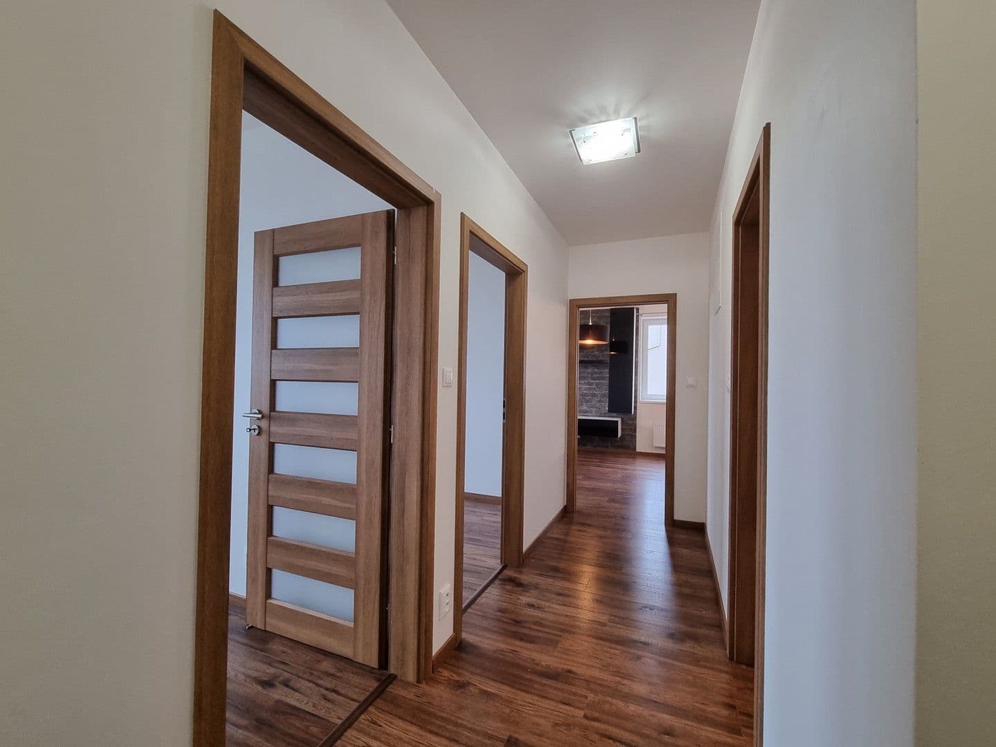 Pronájem bytu 3+kk 54 m², V Honech, Klecany, Středočeský kraj Pronájem bytu 3+kk 54 m², V Honech, Klecany, Středočeský kraj