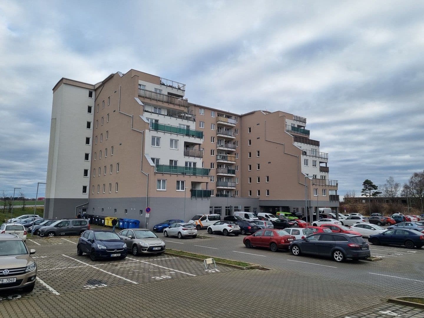 Pronájem bytu 3+kk 54 m², V Honech, Klecany, Středočeský kraj Pronájem bytu 3+kk 54 m², V Honech, Klecany, Středočeský kraj