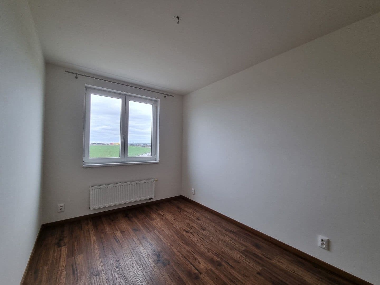 Pronájem bytu 3+kk 54 m², V Honech, Klecany, Středočeský kraj Pronájem bytu 3+kk 54 m², V Honech, Klecany, Středočeský kraj