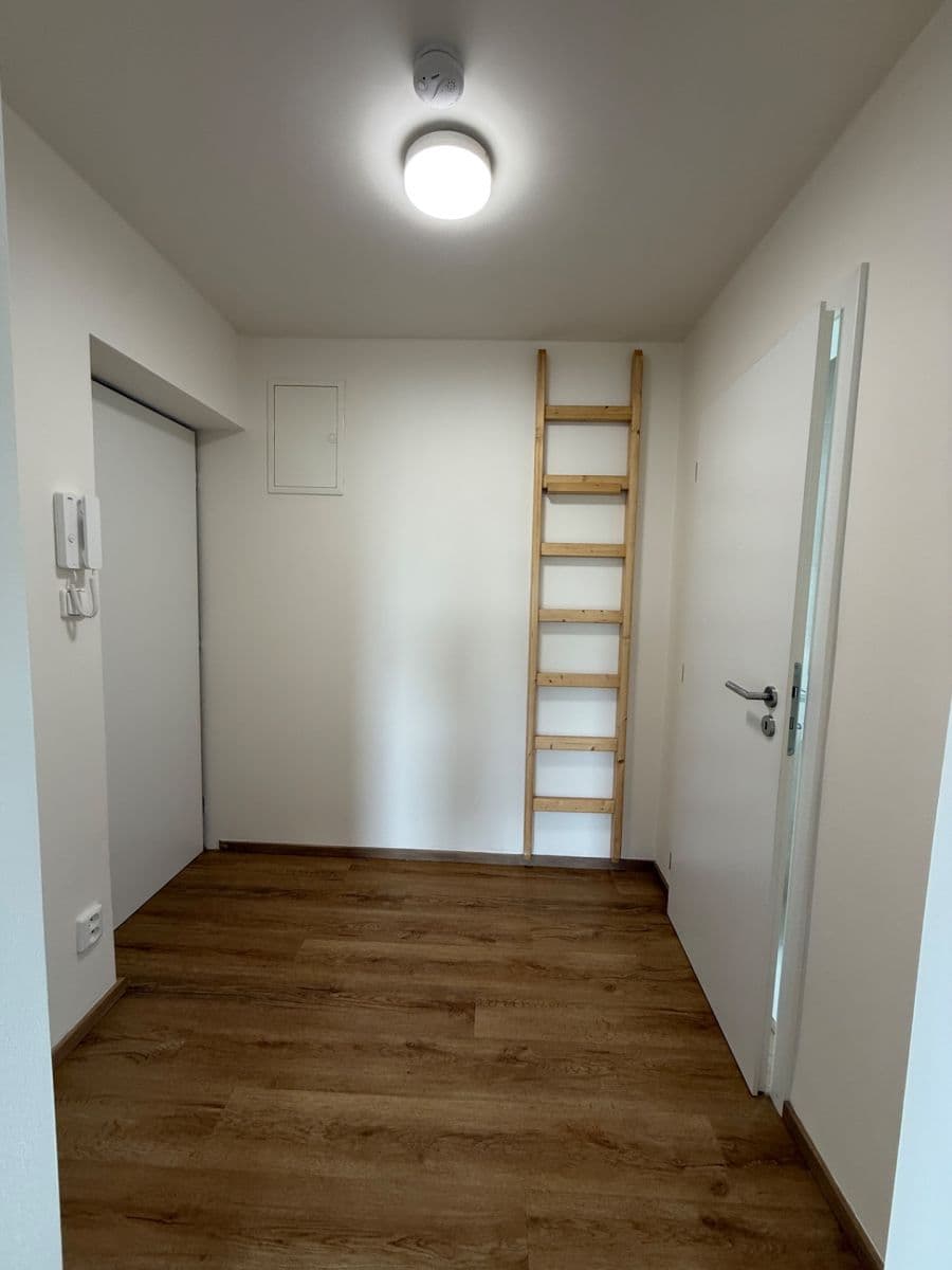 Pronájem bytu 3+kk 64 m², Bohutín, Středočeský kraj Pronájem bytu 3+kk 64 m², Bohutín, Středočeský kraj