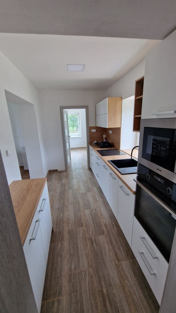 Pronájem bytu 2+kk 69 m², Ostřešany, Pardubický kraj Pronájem bytu 2+kk 69 m², Ostřešany, Pardubický kraj