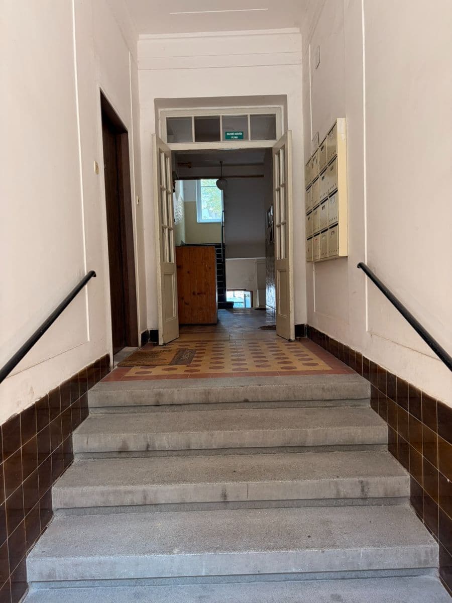 Prodej bytu 2+kk 55 m², Na Břehu, Praha, Praha Prodej bytu 2+kk 55 m², Na Břehu, Praha, Praha