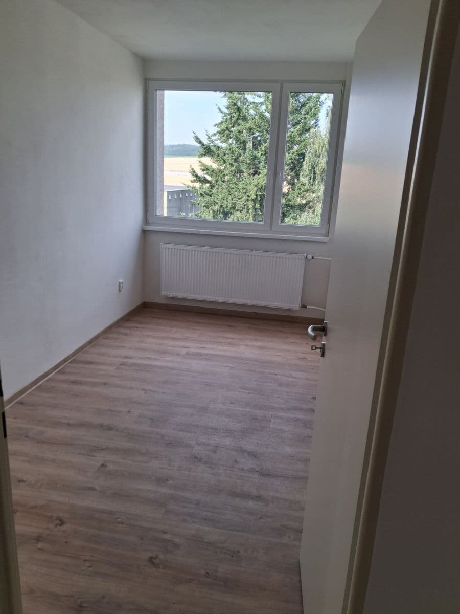 Pronájem bytu 3+1 70 m², Chmelová, Vysoké Mýto, Pardubický kraj Pronájem bytu 3+1 70 m², Chmelová, Vysoké Mýto, Pardubický kraj