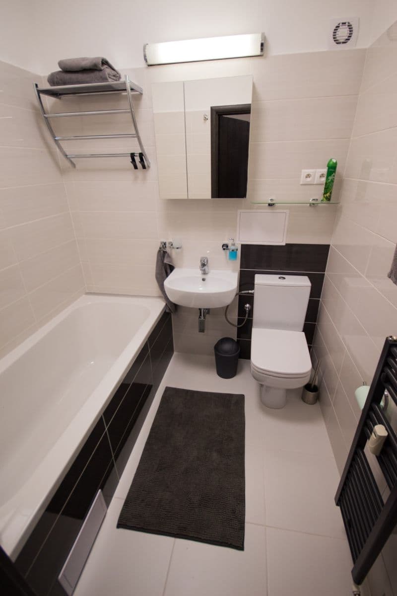Pronájem bytu 1+1 35 m², Špitálska, Bratislava - mestská časť Staré Mesto, Bratislavský kraj Pronájem bytu 1+1 35 m², Špitálska, Bratislava - mestská časť Staré Mesto, Bratislavský kraj