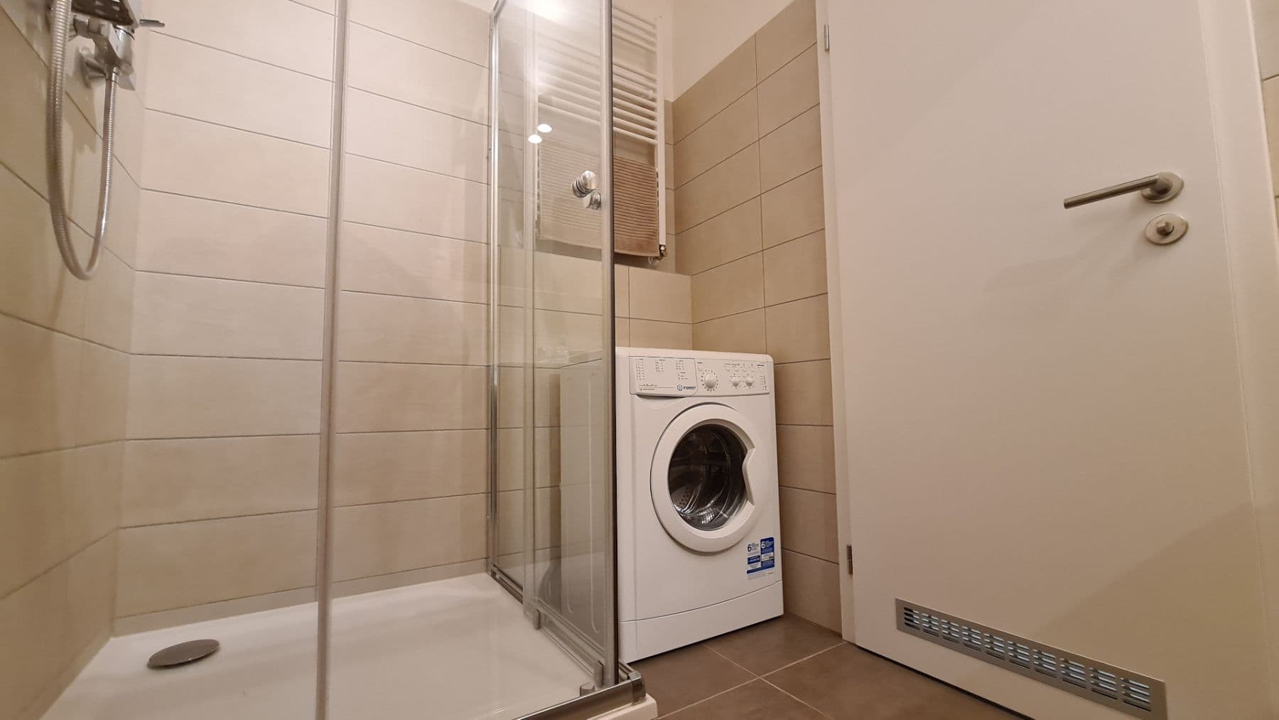 Pronájem bytu 1+kk 35 m², Velvarská, Horoměřice, Středočeský kraj Pronájem bytu 1+kk 35 m², Velvarská, Horoměřice, Středočeský kraj