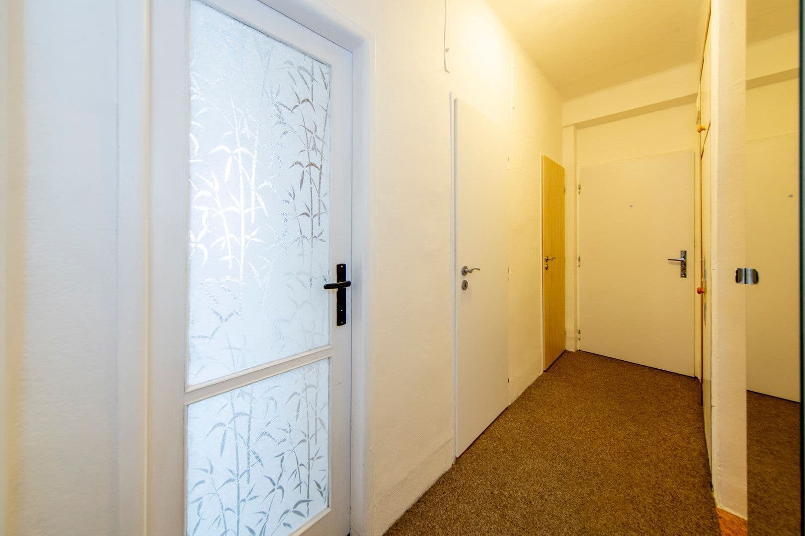 Pronájem bytu 2+1 53 m², Pod Lipami, Praha, Praha Pronájem bytu 2+1 53 m², Pod Lipami, Praha, Praha