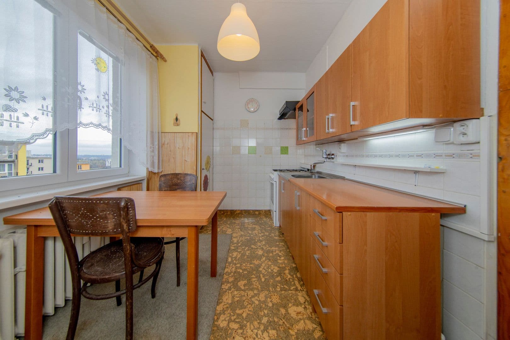 Pronájem bytu 2+1 53 m², Pod Lipami, Praha, Praha Pronájem bytu 2+1 53 m², Pod Lipami, Praha, Praha