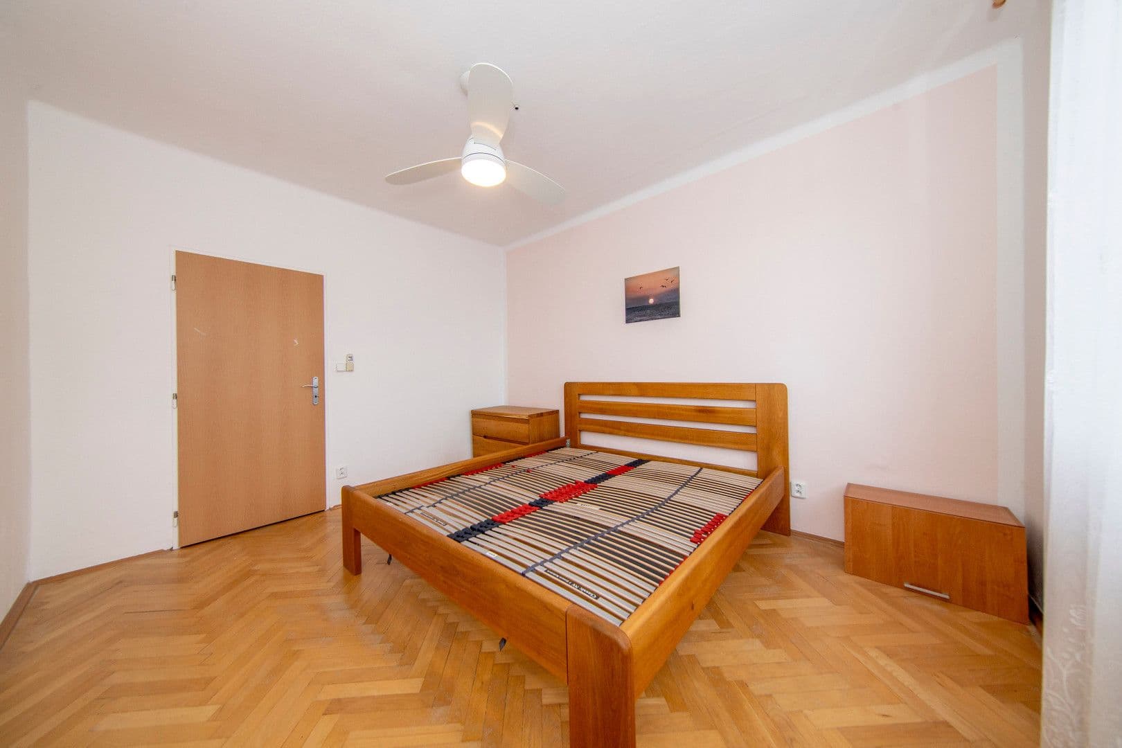 Pronájem bytu 2+1 53 m², Pod Lipami, Praha, Praha Pronájem bytu 2+1 53 m², Pod Lipami, Praha, Praha