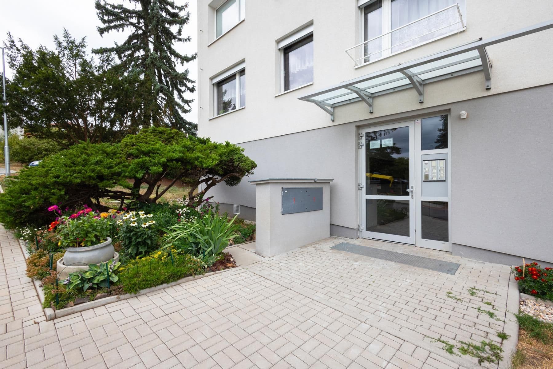 Prodej bytu 3+kk 65 m², Jeřábová, Dobříš, Středočeský kraj Prodej bytu 3+kk 65 m², Jeřábová, Dobříš, Středočeský kraj