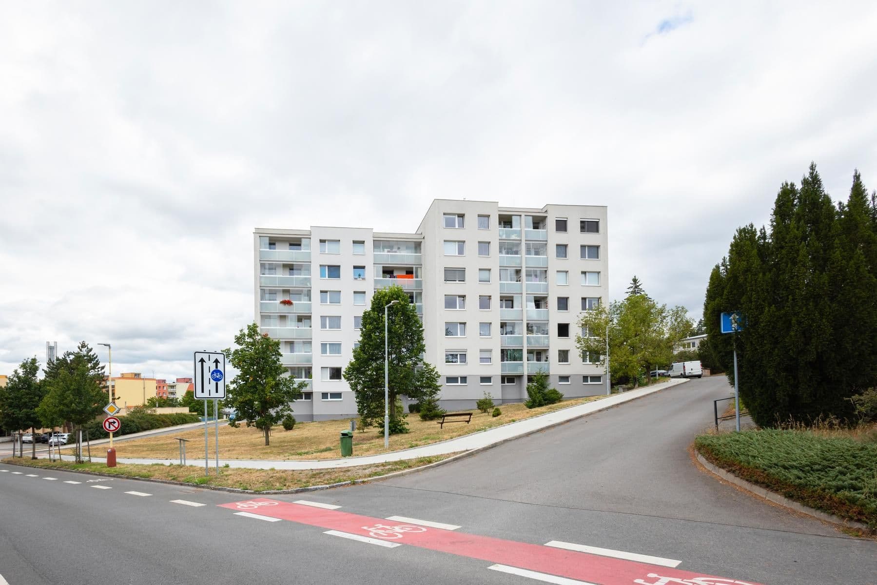 Prodej bytu 3+kk 65 m², Jeřábová, Dobříš, Středočeský kraj Prodej bytu 3+kk 65 m², Jeřábová, Dobříš, Středočeský kraj