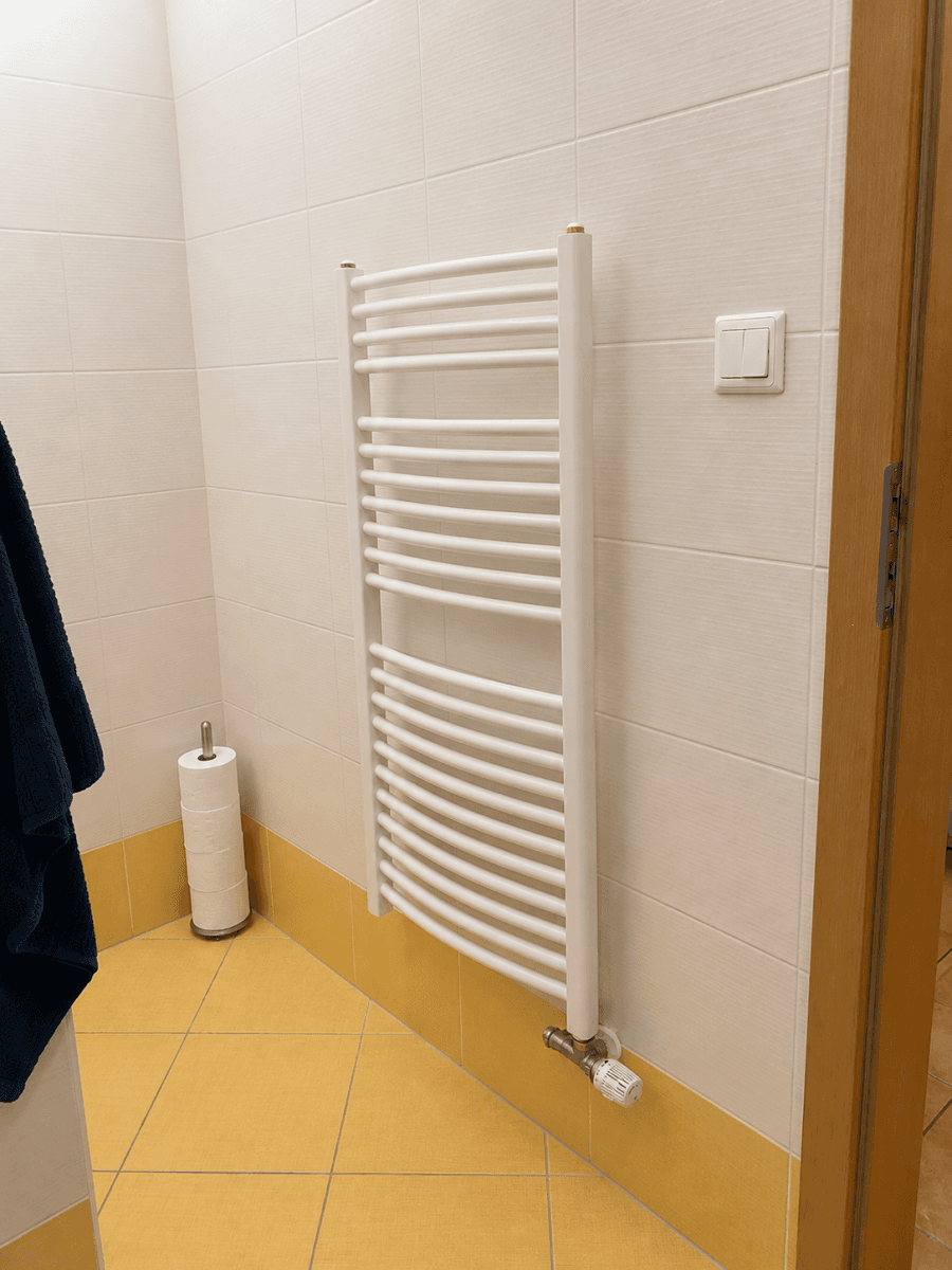Prodej bytu 3+kk 67 m², Lomená, Zbuzany, Středočeský kraj Prodej bytu 3+kk 67 m², Lomená, Zbuzany, Středočeský kraj