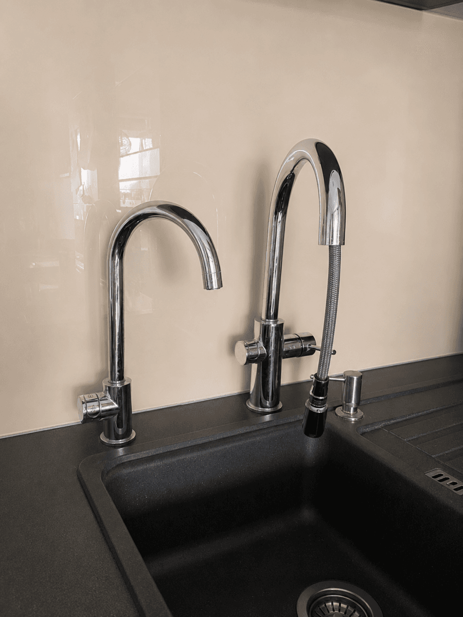 Prodej bytu 3+kk 67 m², Lomená, Zbuzany, Středočeský kraj Prodej bytu 3+kk 67 m², Lomená, Zbuzany, Středočeský kraj