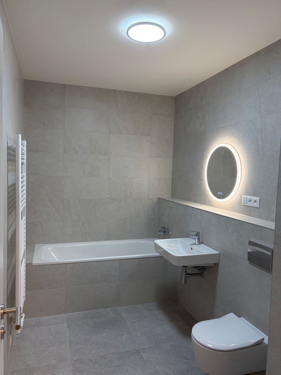 Pronájem bytu 1+kk 38 m², Divíškové, Praha, Praha Pronájem bytu 1+kk 38 m², Divíškové, Praha, Praha