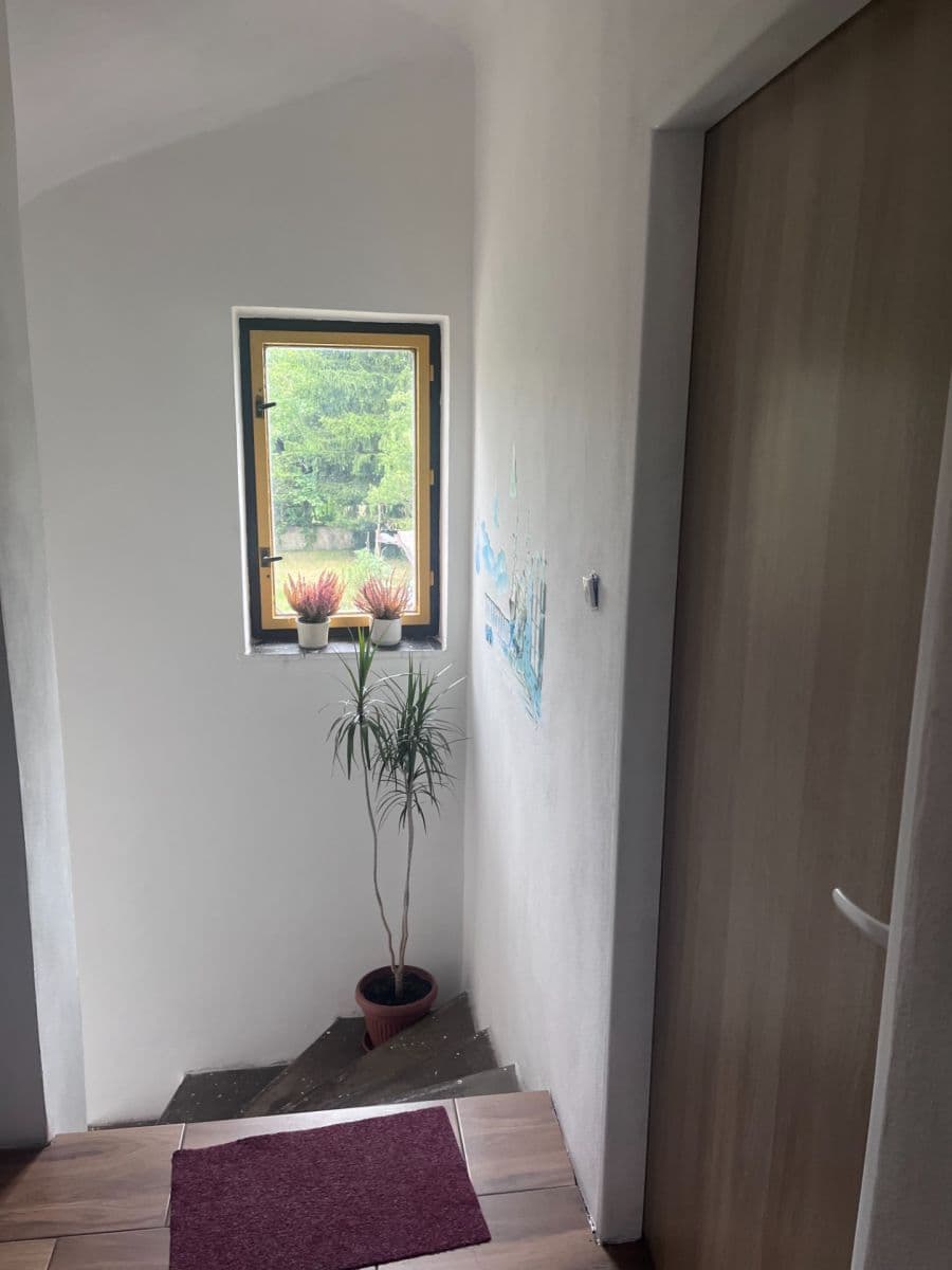 Prodej domu 116 m², pozemek 592 m², Kolínská, Nymburk, Středočeský kraj Prodej domu 116 m², pozemek 592 m², Kolínská, Nymburk, Středočeský kraj