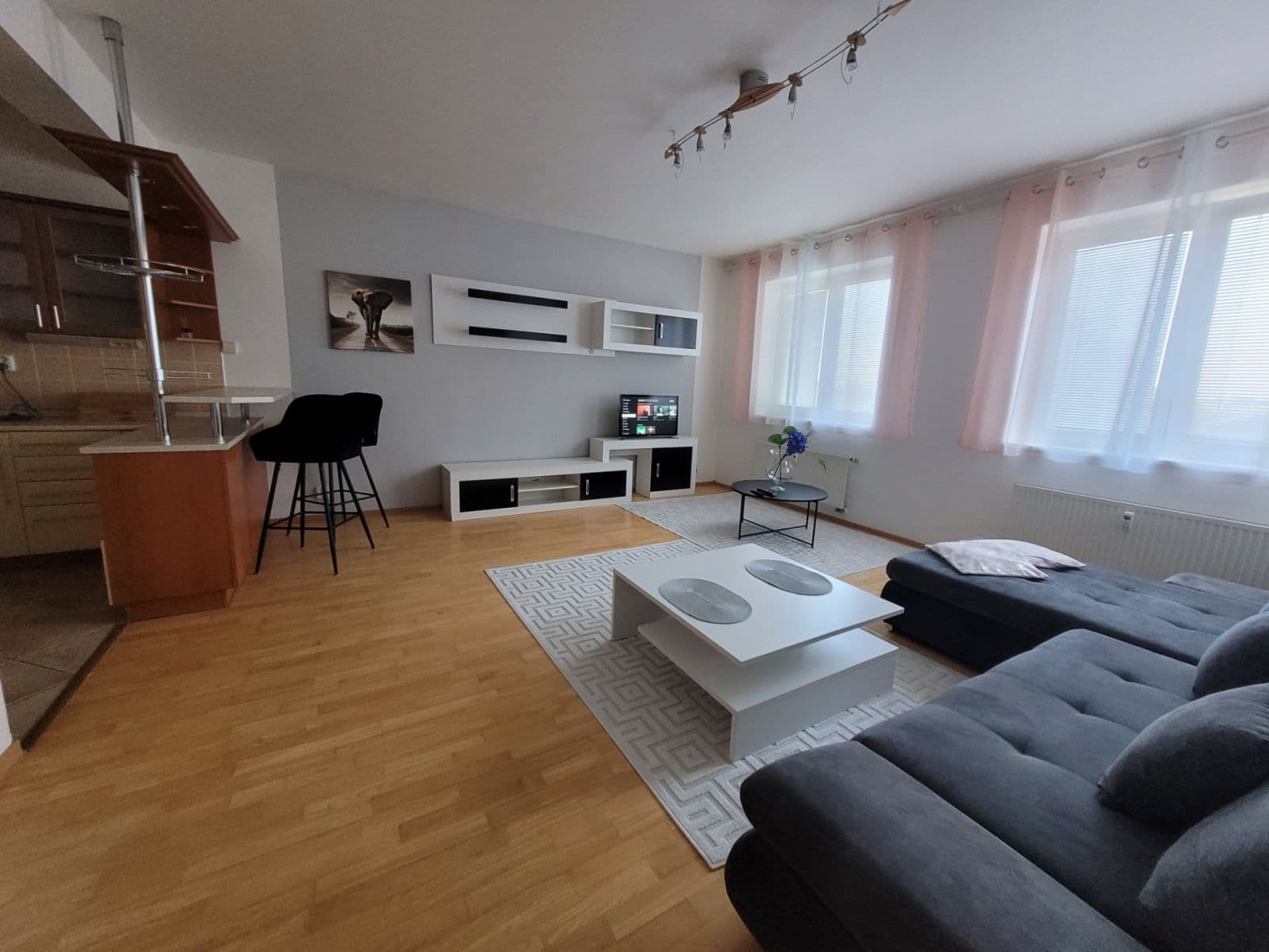 Pronájem bytu 2+kk 56 m², Spořická, Praha, Praha Pronájem bytu 2+kk 56 m², Spořická, Praha, Praha