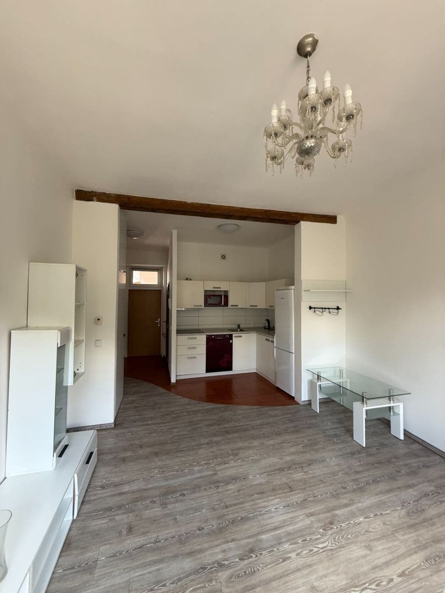 Pronájem bytu 2+kk 40 m², Francouzská, Praha, Praha Pronájem bytu 2+kk 40 m², Francouzská, Praha, Praha