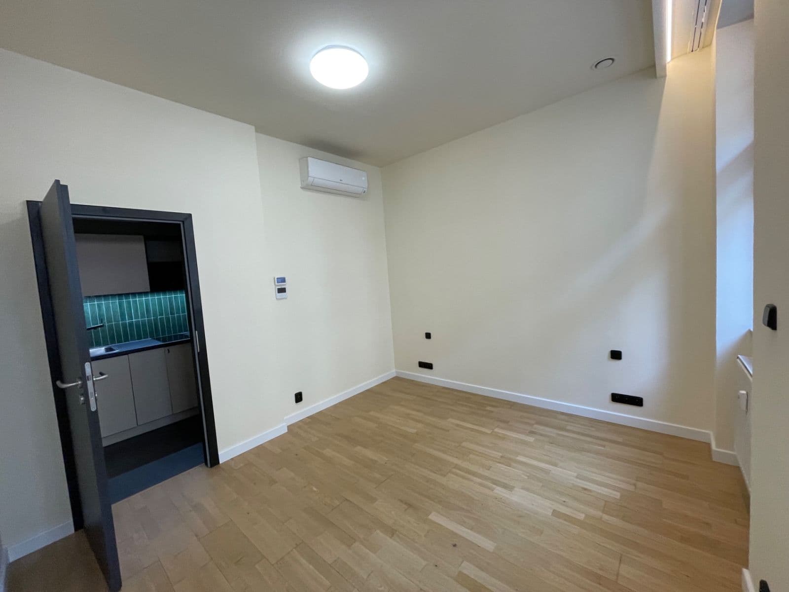 Pronájem nebytového prostoru 18 m², Ondříčkova, Praha, Praha Pronájem nebytového prostoru 18 m², Ondříčkova, Praha, Praha