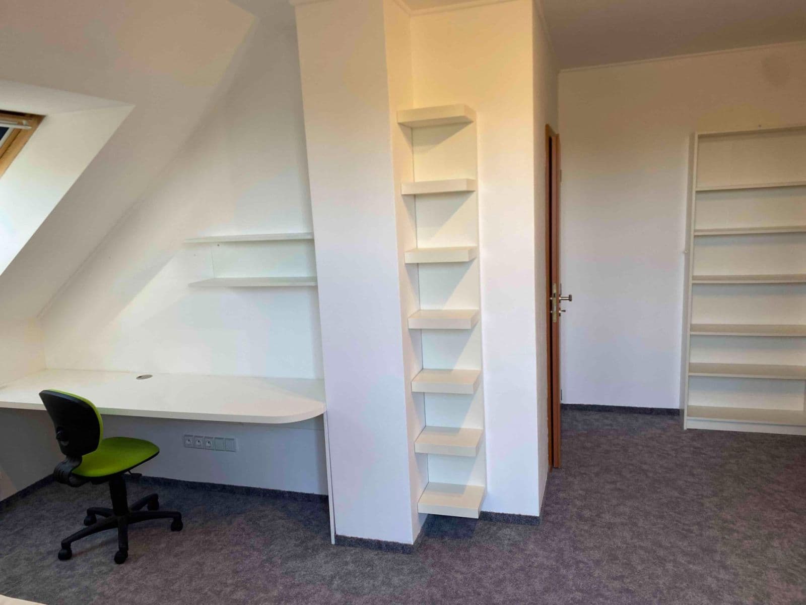 Pronájem bytu 4+kk 108 m², Zvonková, Čakovičky, Středočeský kraj Pronájem bytu 4+kk 108 m², Zvonková, Čakovičky, Středočeský kraj