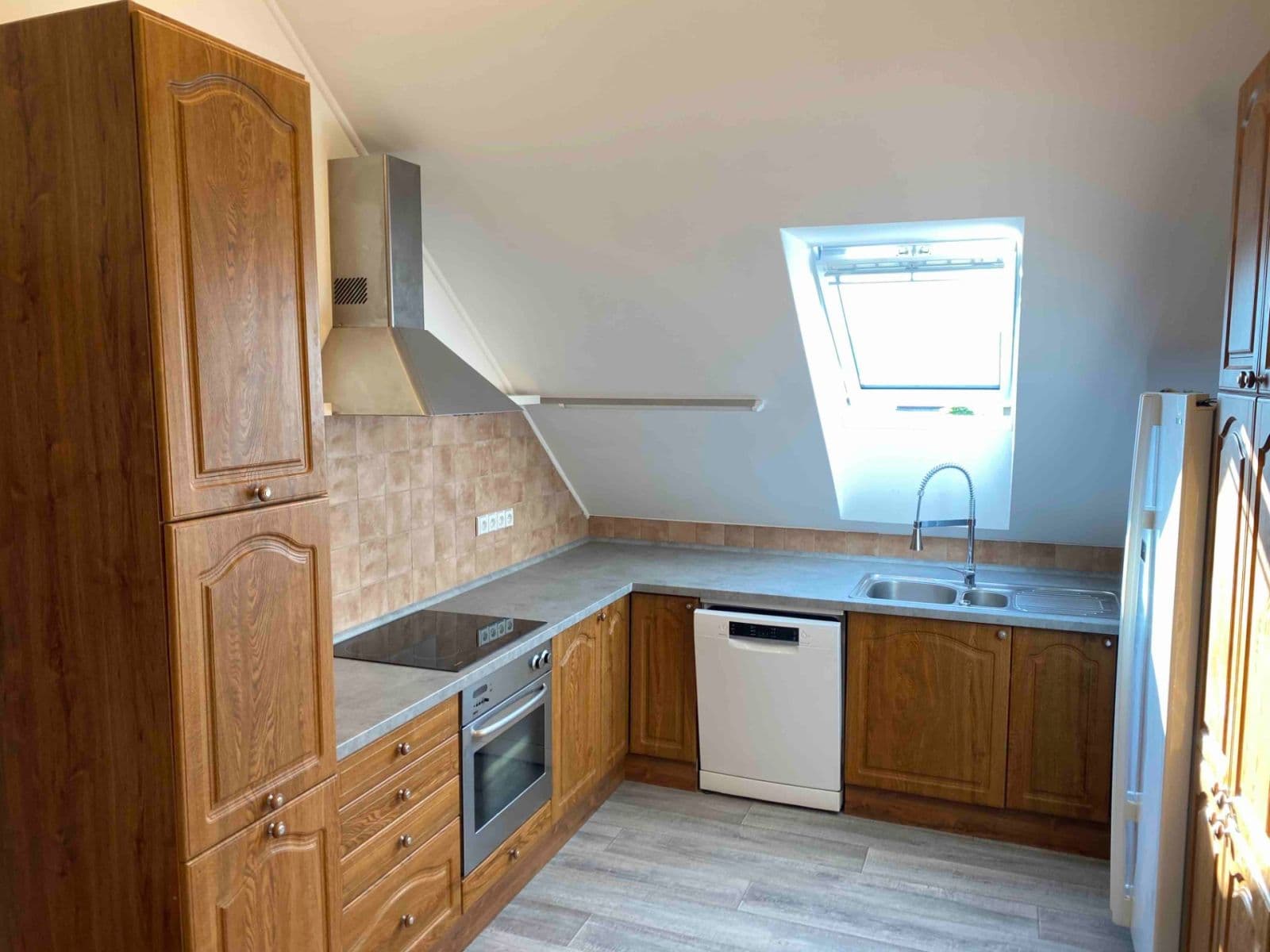 Pronájem bytu 4+kk 108 m², Zvonková, Čakovičky, Středočeský kraj Pronájem bytu 4+kk 108 m², Zvonková, Čakovičky, Středočeský kraj