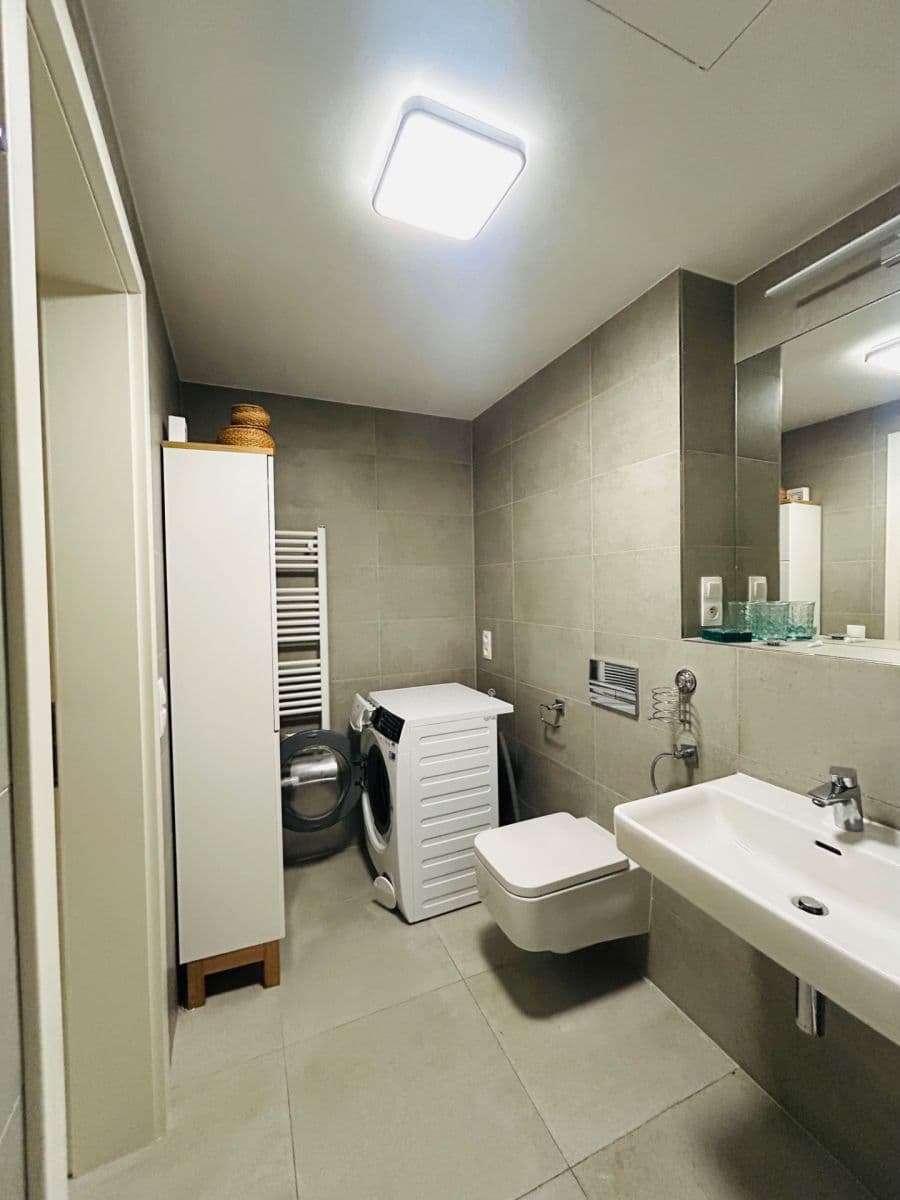 Pronájem bytu 2+kk 54 m², Naskové, Praha, Praha Pronájem bytu 2+kk 54 m², Naskové, Praha, Praha