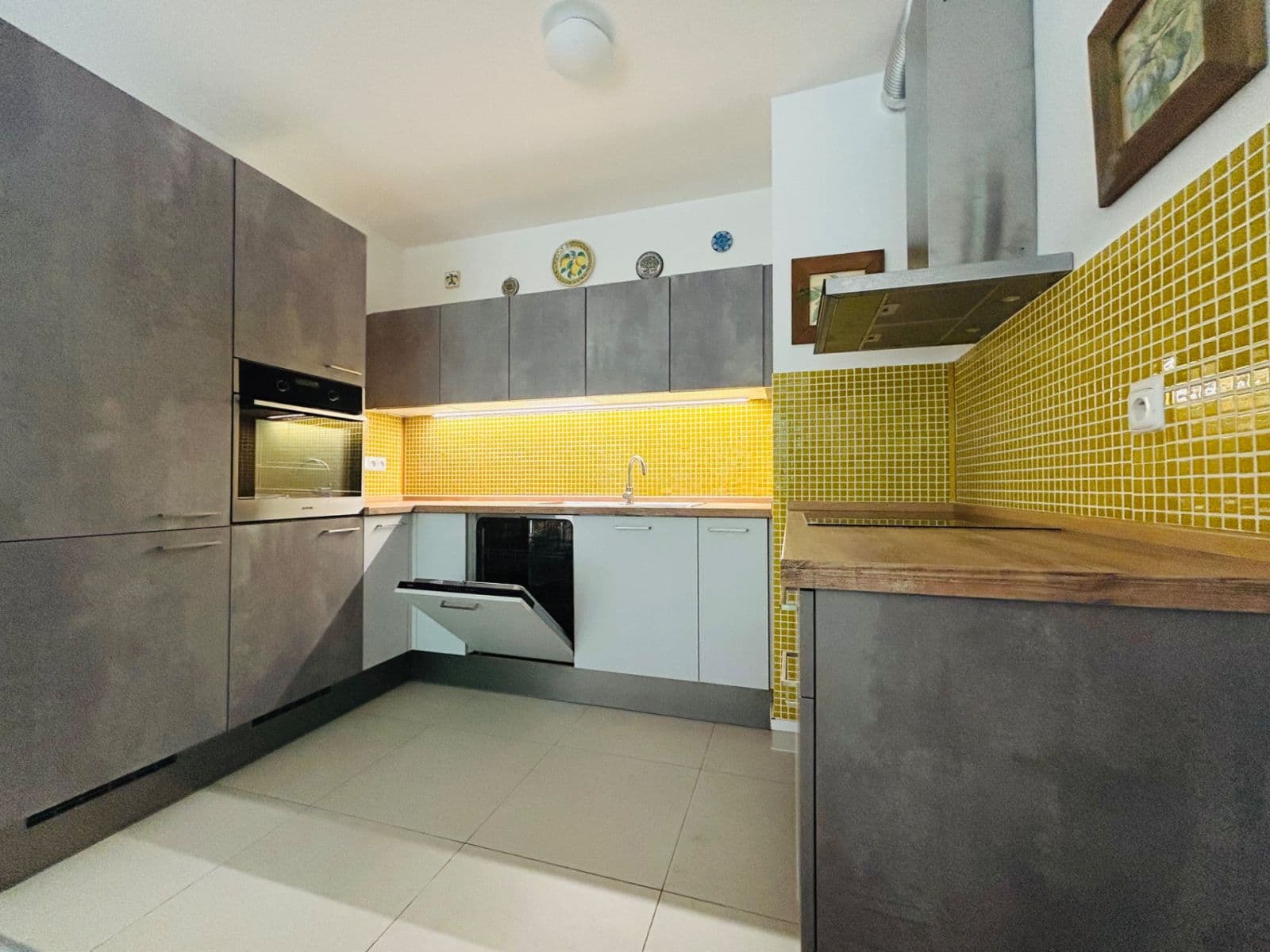 Pronájem bytu 2+kk 54 m², Naskové, Praha, Praha Pronájem bytu 2+kk 54 m², Naskové, Praha, Praha