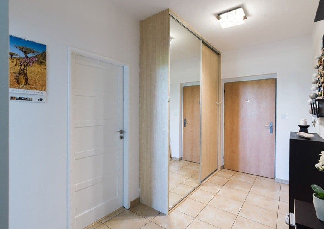 Prodej bytu 3+kk 65 m², Habrová, Holubice, Středočeský kraj Prodej bytu 3+kk 65 m², Habrová, Holubice, Středočeský kraj