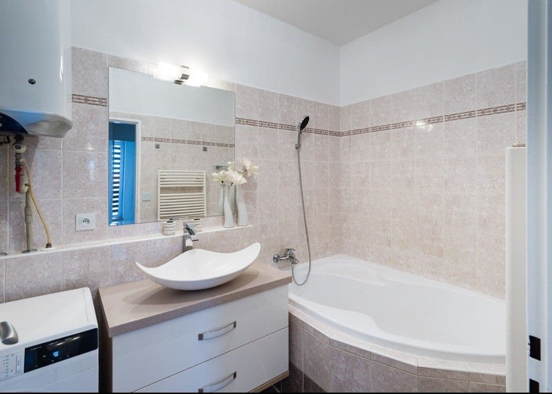 Prodej bytu 3+kk 65 m², Habrová, Holubice, Středočeský kraj Prodej bytu 3+kk 65 m², Habrová, Holubice, Středočeský kraj
